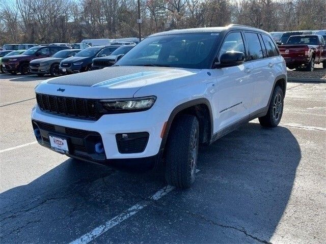 2024 Jeep Grand Cherokee 4xe Trailhawk