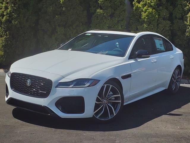 2024 Jaguar XF R-Dynamic SE