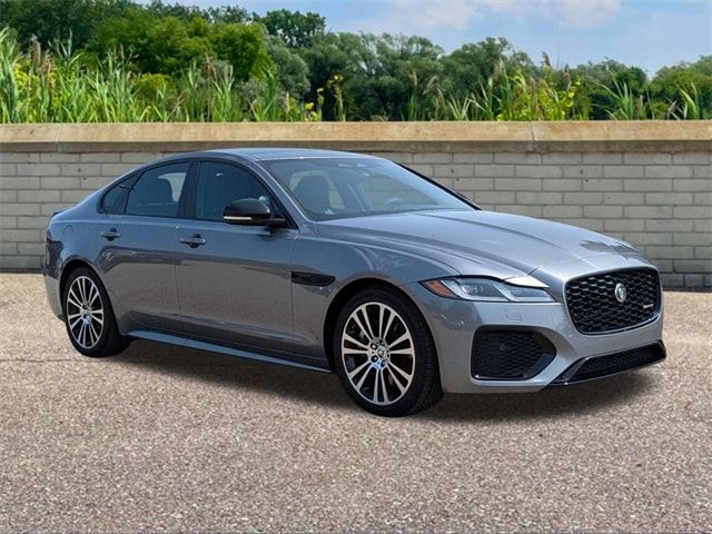 2024 Jaguar XF R-Dynamic SE