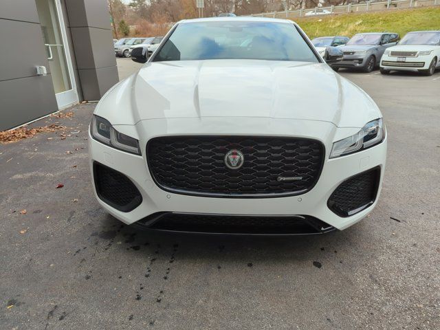 2024 Jaguar XF R-Dynamic SE