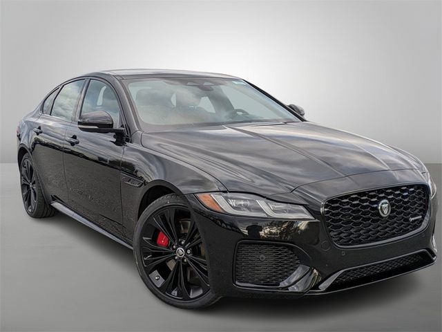 2024 Jaguar XF R-Dynamic SE