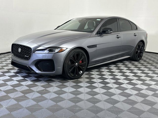 2024 Jaguar XF R-Dynamic SE