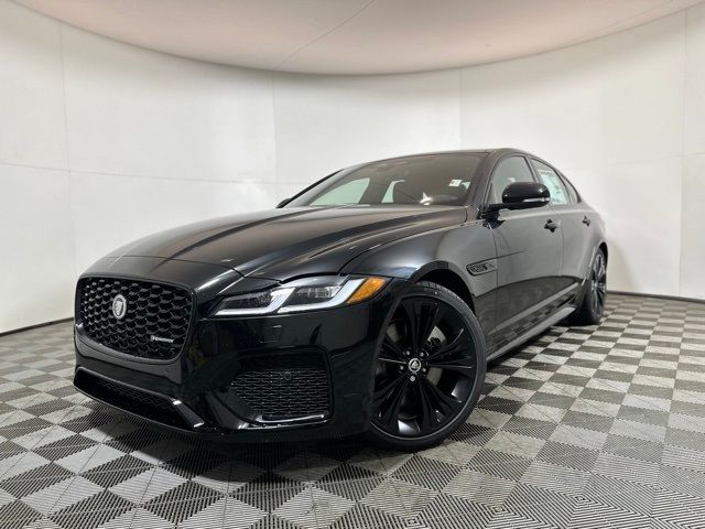 2024 Jaguar XF R-Dynamic SE