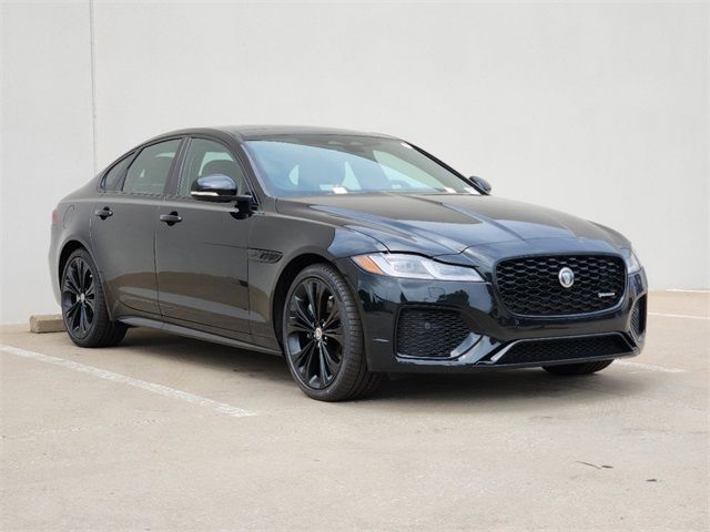 2024 Jaguar XF R-Dynamic SE