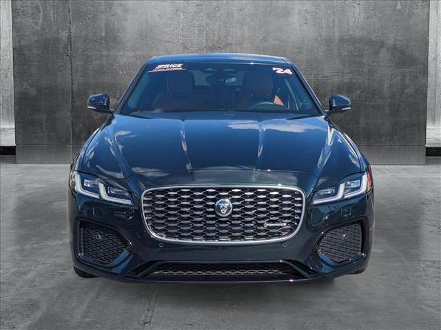 2024 Jaguar XF R-Dynamic SE