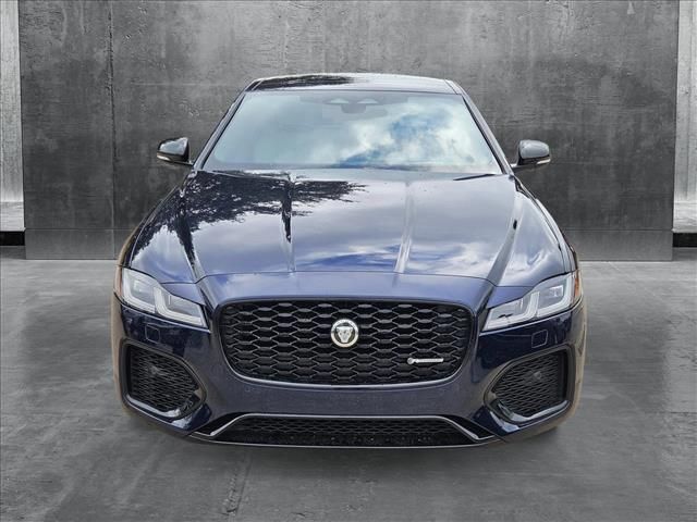 2024 Jaguar XF R-Dynamic SE