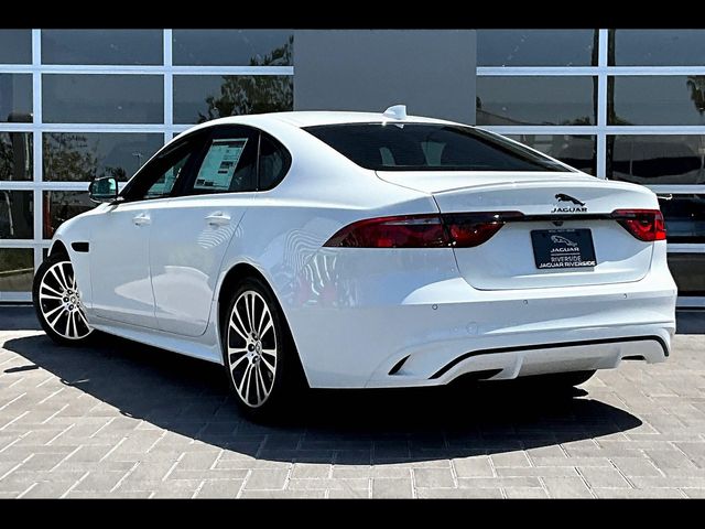 2024 Jaguar XF R-Dynamic SE