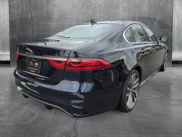 2024 Jaguar XF R-Dynamic SE