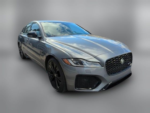 2024 Jaguar XF R-Dynamic SE