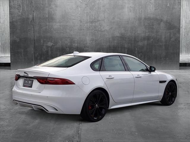 2024 Jaguar XF R-Dynamic SE