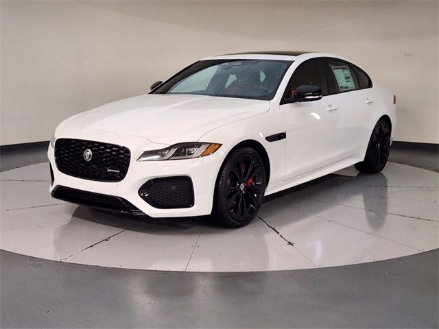 2024 Jaguar XF R-Dynamic SE