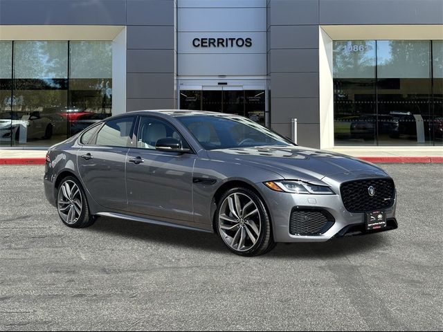 2024 Jaguar XF R-Dynamic SE