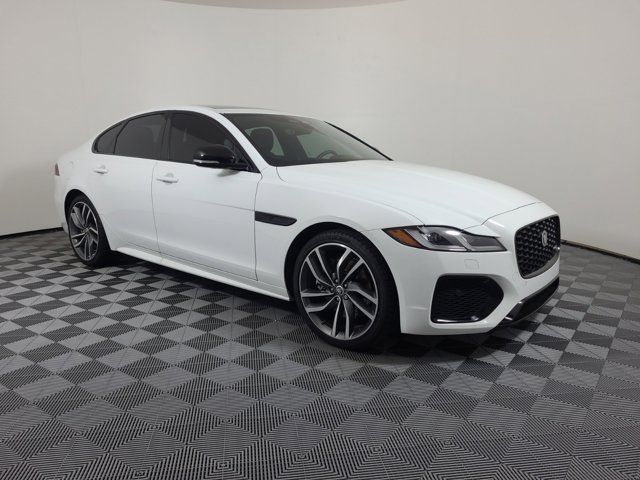 2024 Jaguar XF R-Dynamic SE