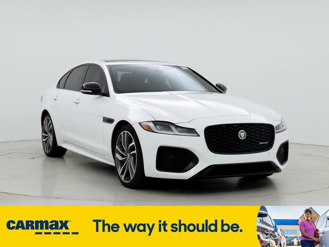 2024 Jaguar XF R-Dynamic SE