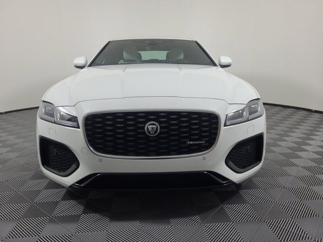 2024 Jaguar XF R-Dynamic SE