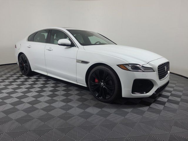 2024 Jaguar XF R-Dynamic SE