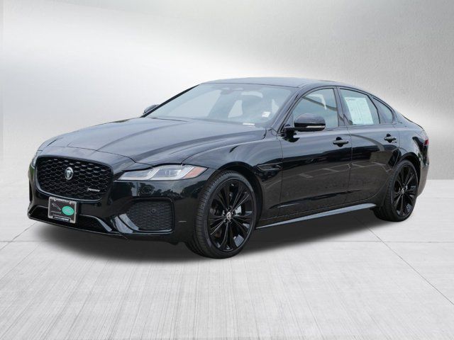 2024 Jaguar XF R-Dynamic SE