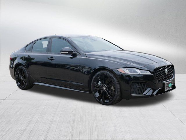 2024 Jaguar XF R-Dynamic SE