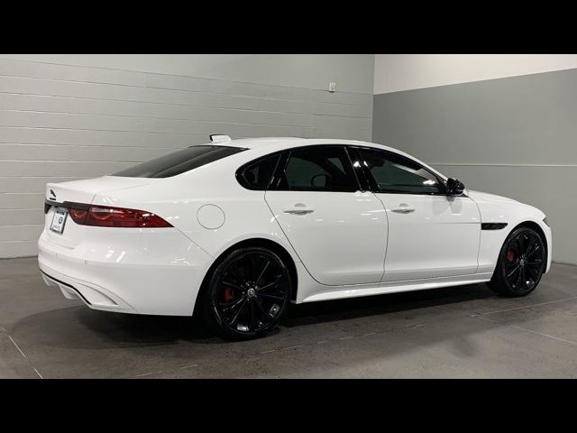 2024 Jaguar XF R-Dynamic SE