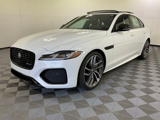 2024 Jaguar XF R-Dynamic SE