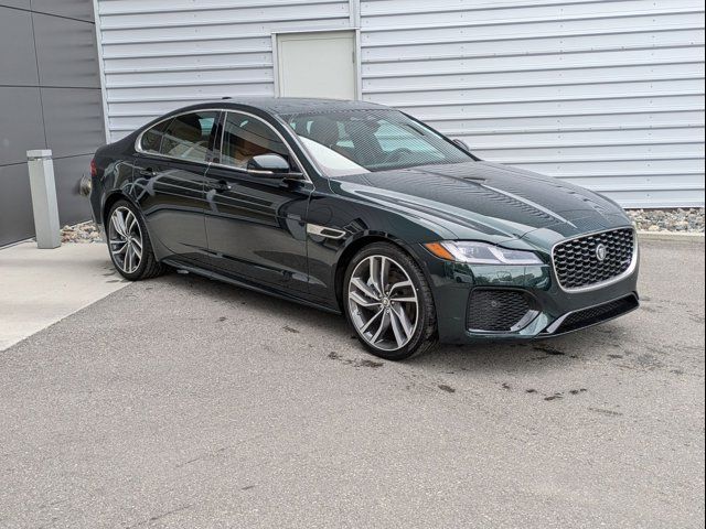 2024 Jaguar XF R-Dynamic SE