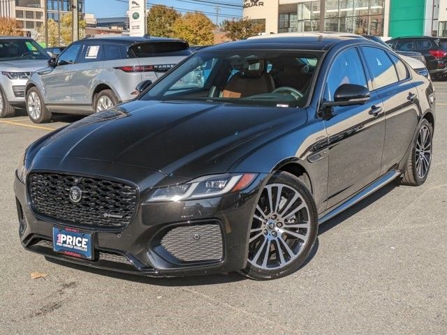 2024 Jaguar XF R-Dynamic SE