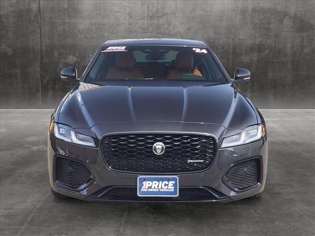 2024 Jaguar XF R-Dynamic SE