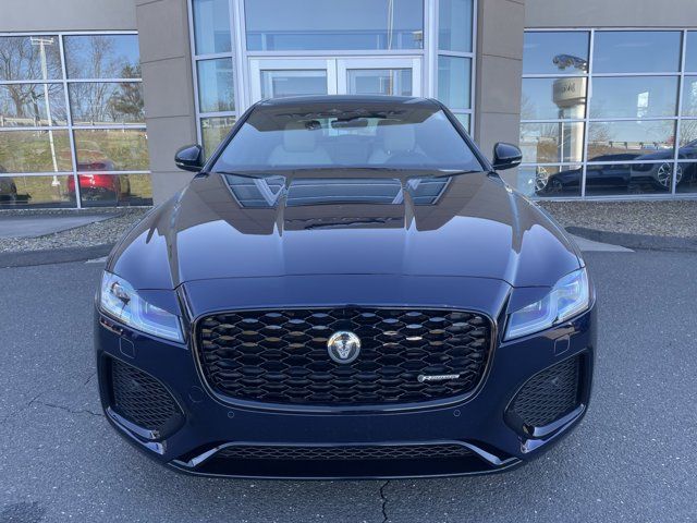 2024 Jaguar XF R-Dynamic SE