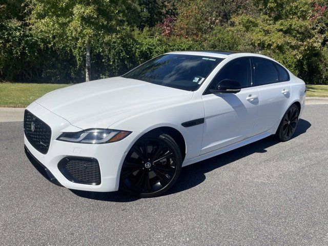 2024 Jaguar XF R-Dynamic SE