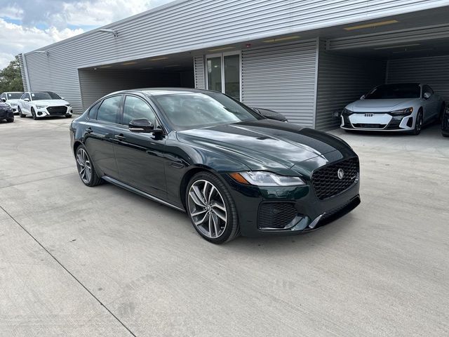 2024 Jaguar XF R-Dynamic SE