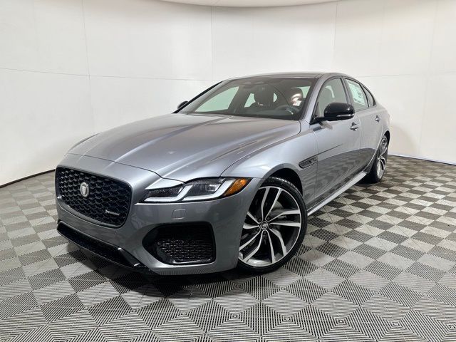 2024 Jaguar XF R-Dynamic SE