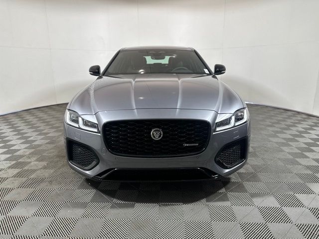 2024 Jaguar XF R-Dynamic SE