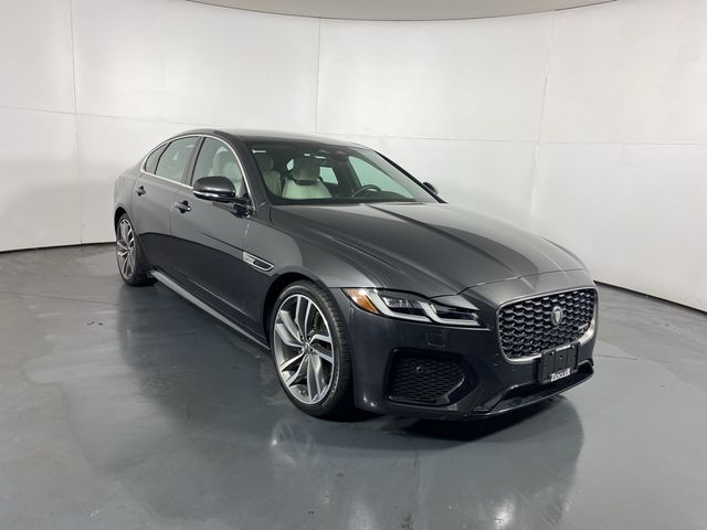 2024 Jaguar XF R-Dynamic SE