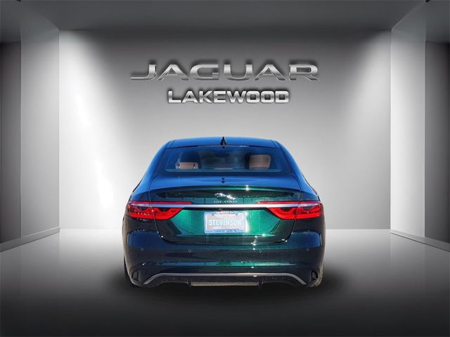 2024 Jaguar XF R-Dynamic SE