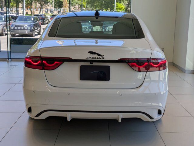 2024 Jaguar XF R-Dynamic SE