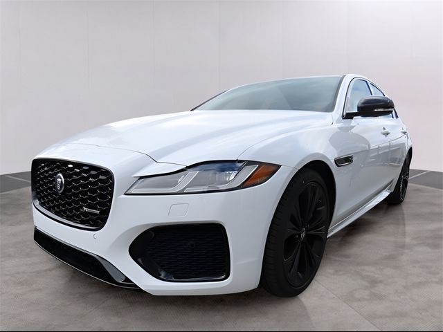 2024 Jaguar XF R-Dynamic SE