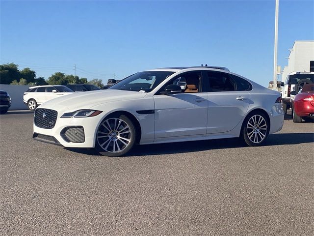 2024 Jaguar XF R-Dynamic SE