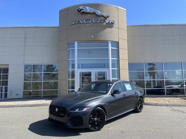 2024 Jaguar XF R-Dynamic SE