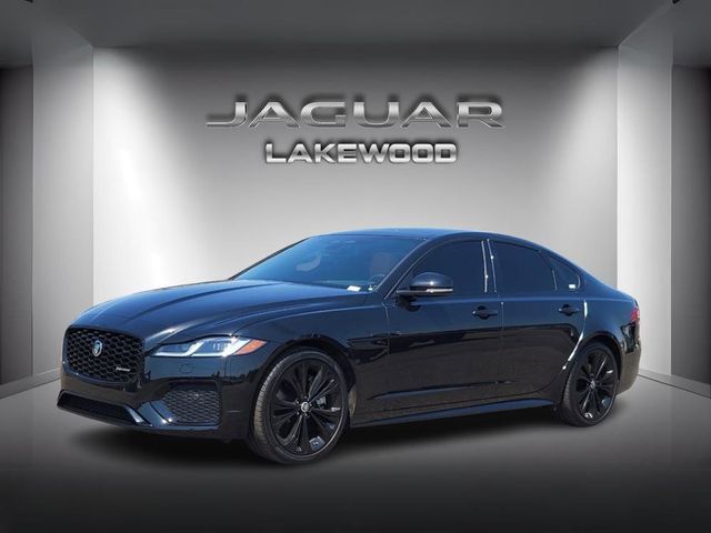 2024 Jaguar XF R-Dynamic SE