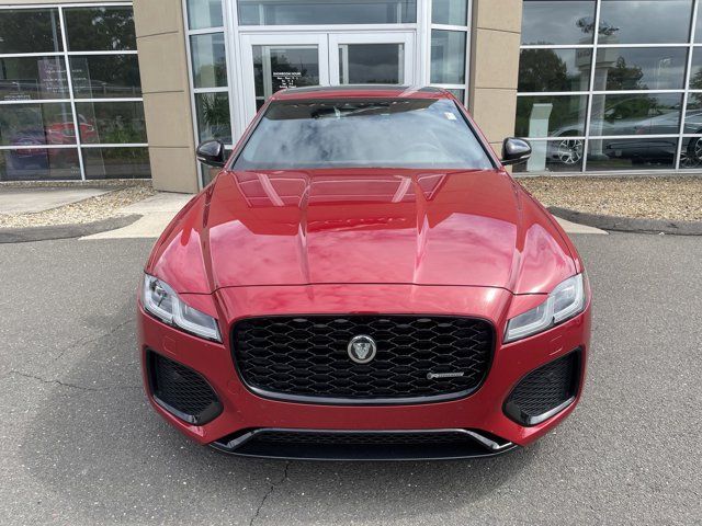 2024 Jaguar XF R-Dynamic SE