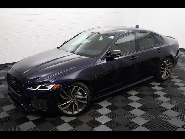 2024 Jaguar XF R-Dynamic SE