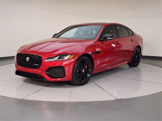 2024 Jaguar XF R-Dynamic SE