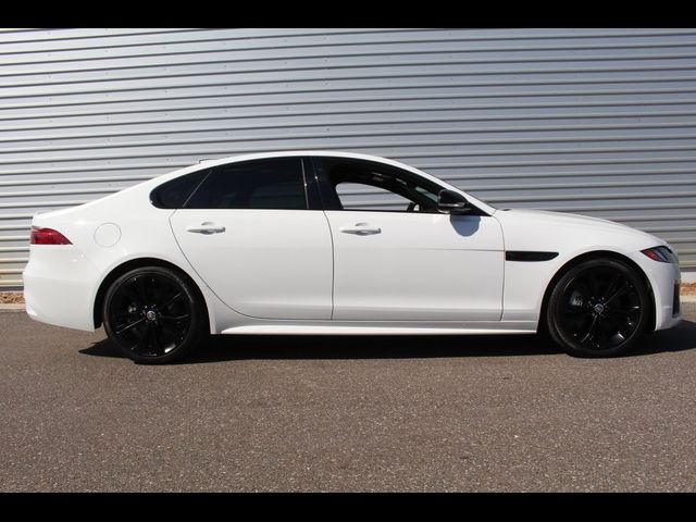 2024 Jaguar XF R-Dynamic SE