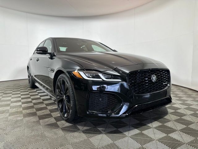 2024 Jaguar XF R-Dynamic SE