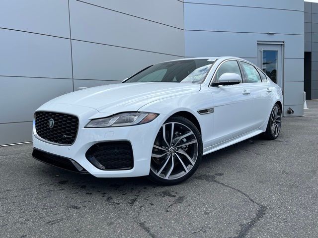 2024 Jaguar XF R-Dynamic SE