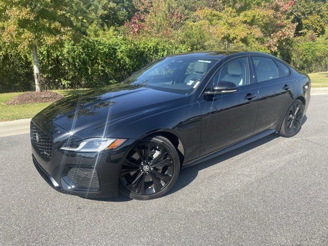 2024 Jaguar XF R-Dynamic SE