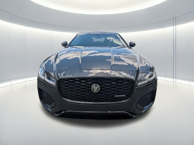 2024 Jaguar XF R-Dynamic SE