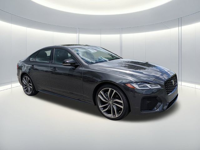 2024 Jaguar XF R-Dynamic SE