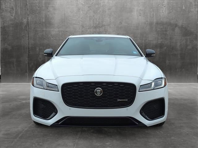 2024 Jaguar XF R-Dynamic SE