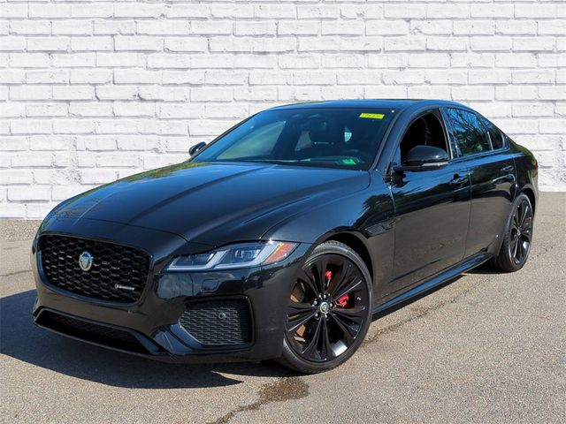 2024 Jaguar XF R-Dynamic SE